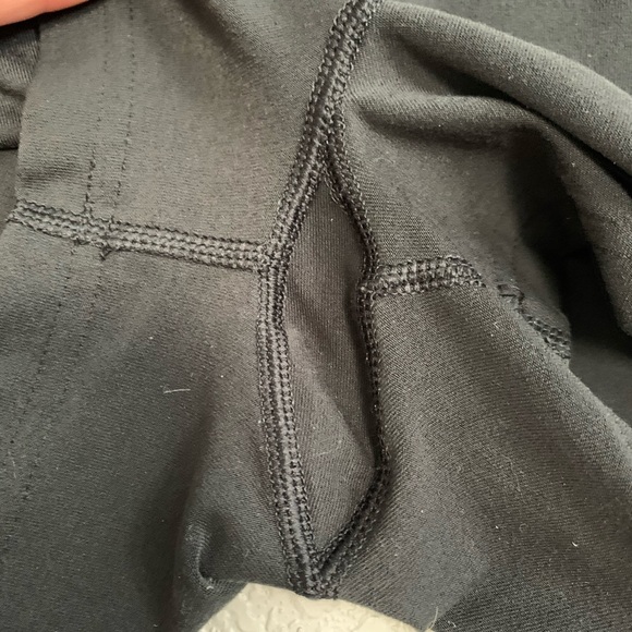 Medium Nike Shorts - Picture 3 of 4